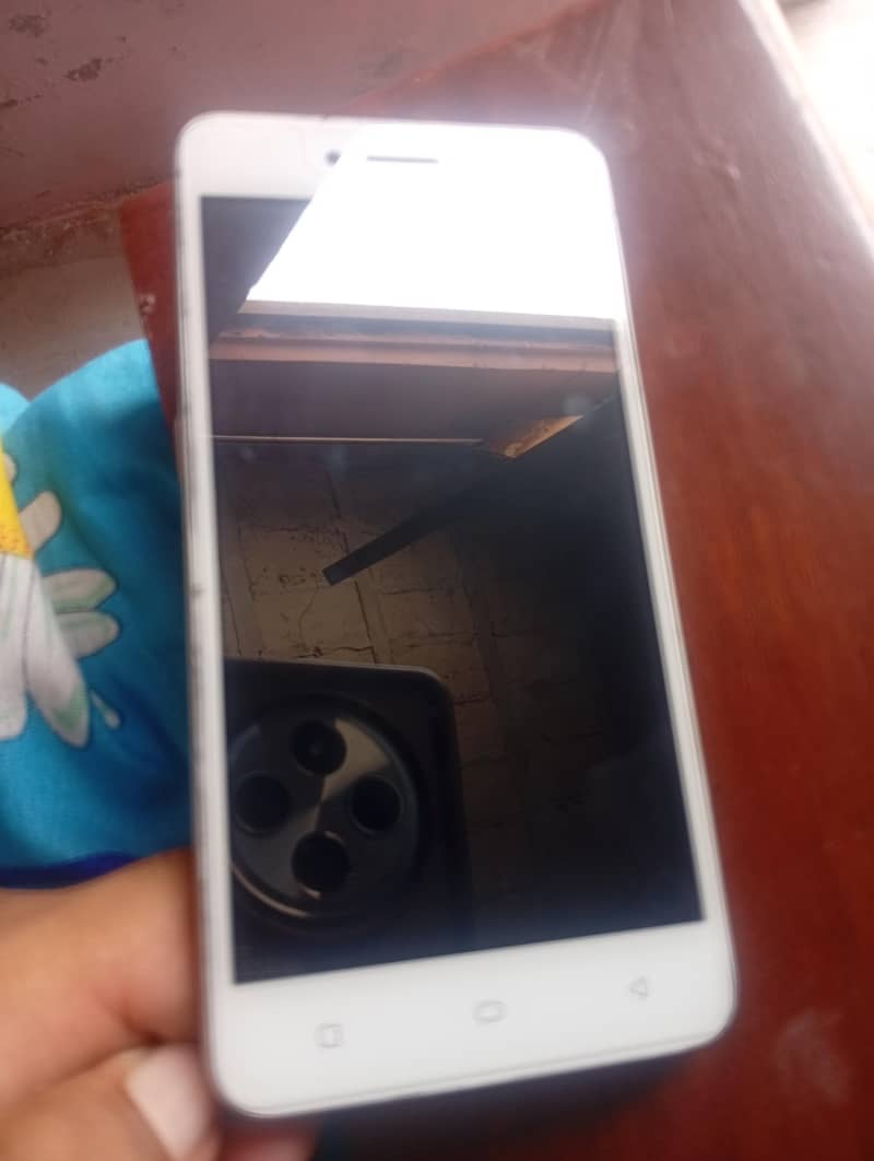 OPPO A37 4