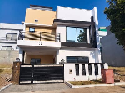 In Bahria Enclave - Sector H House For sale Sized 5 Marla