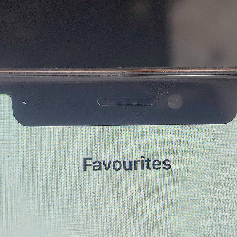 Apple iPhone XS Max 4