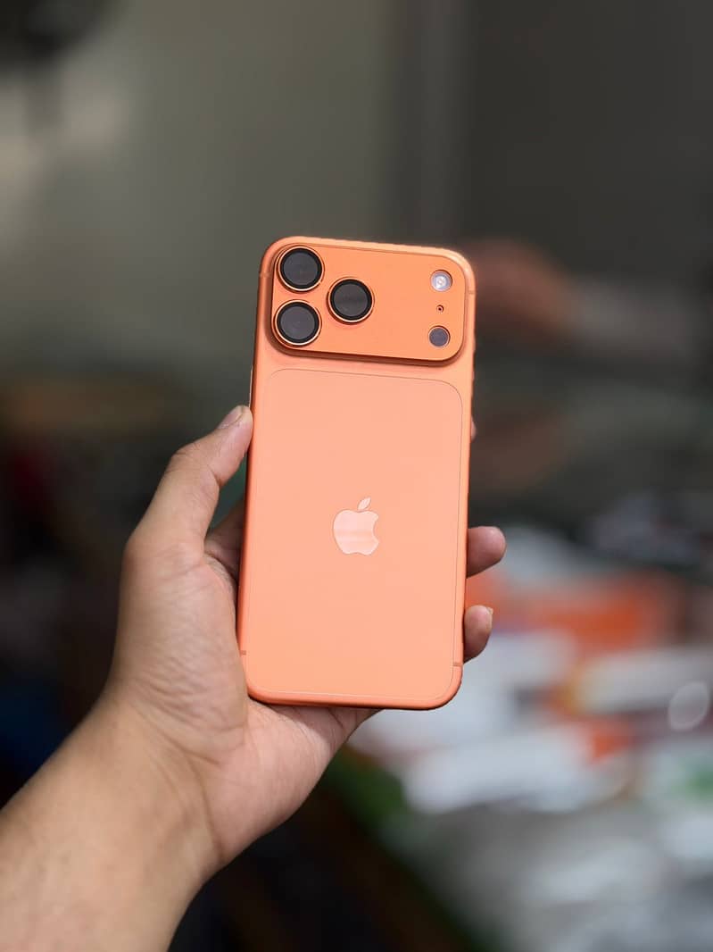 Apple iPhone 17 Pro Max 0
