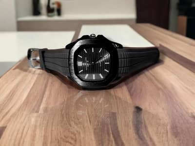 : Men's Water Resistant Quartz Watch with Textured Rubber Strap
