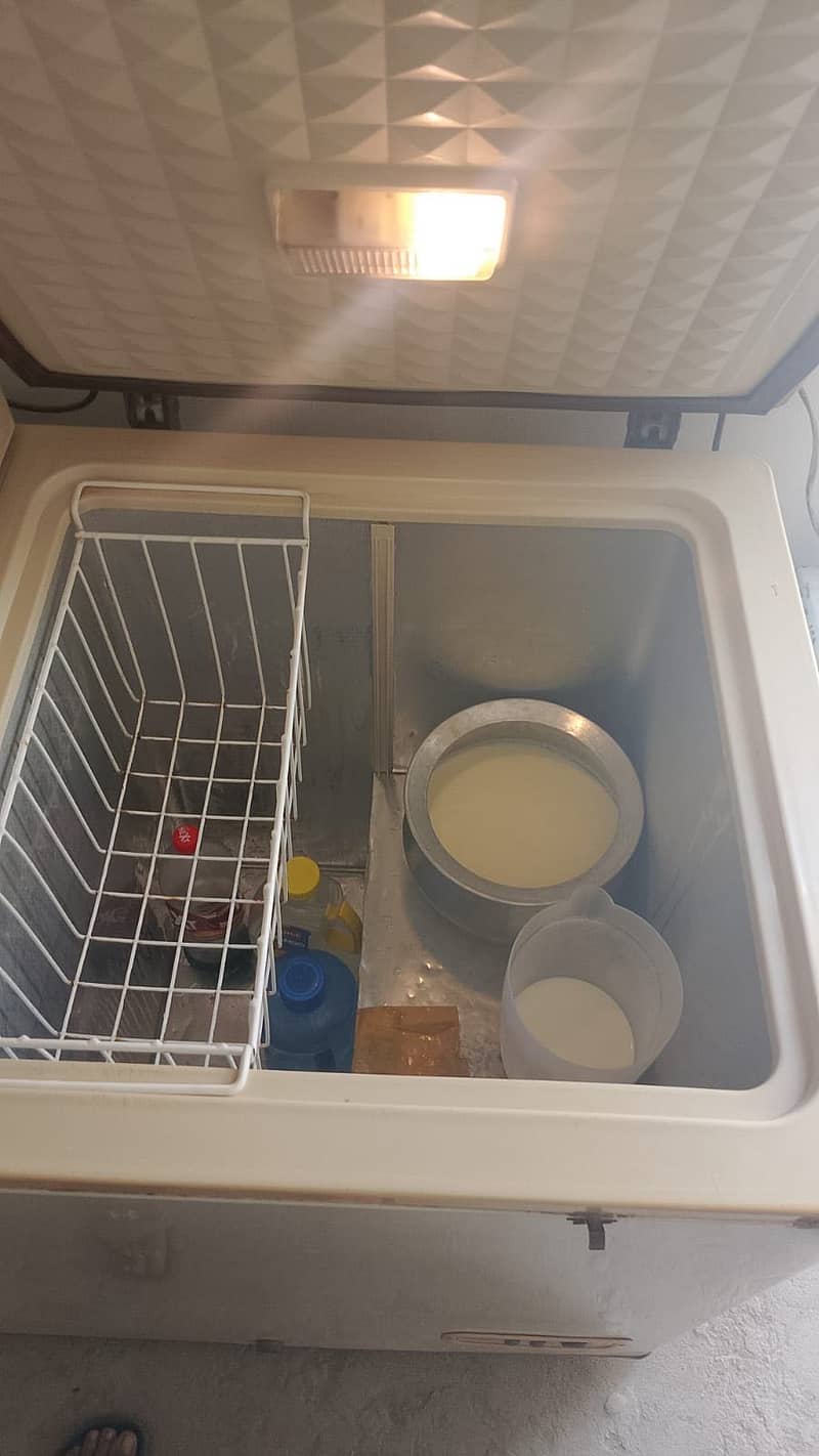 Dawlance freezer 1