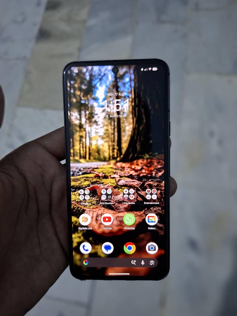 Google Pixel 8 3