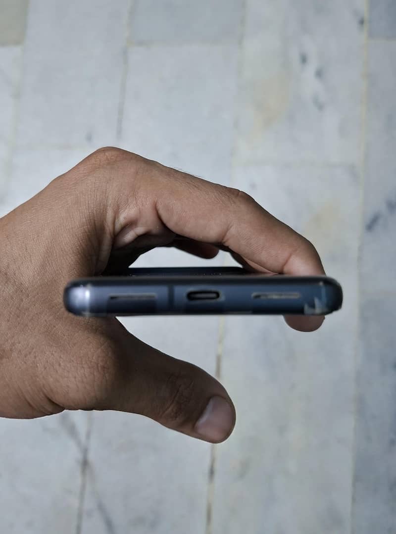 Google Pixel 8 7