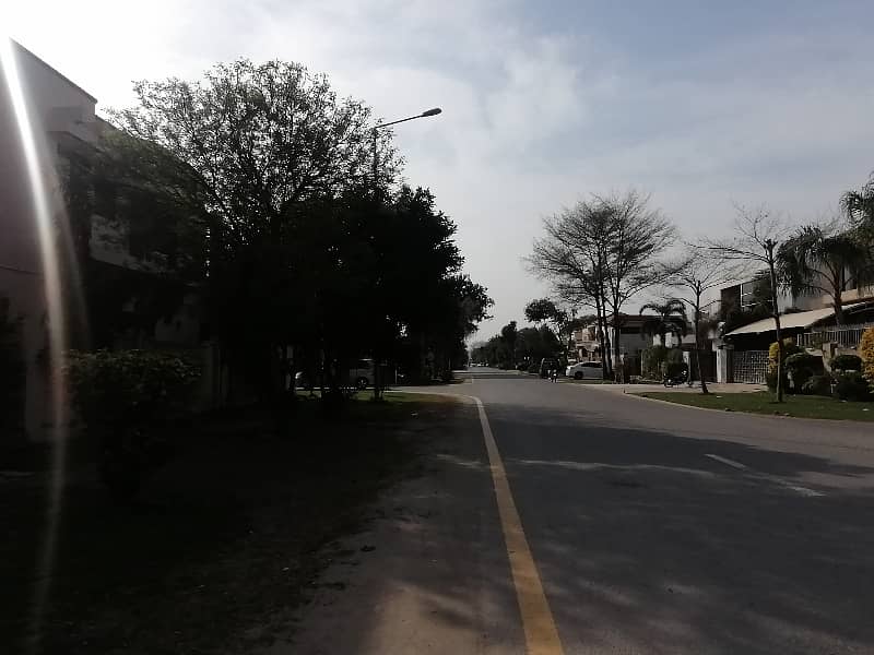 DHA Phase 1 M Black Plot 2