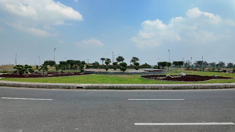 LDA City C Black Corner Plot 5