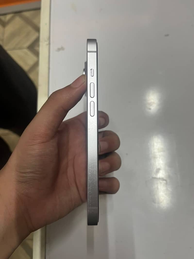 IPhone 14 JV 2