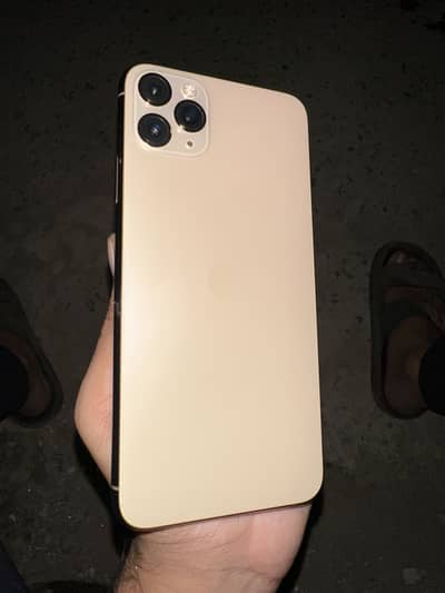 Apple iPhone 11 Pro Max 2 months sim time