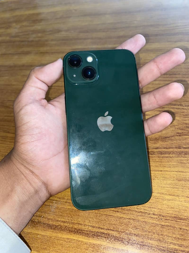 Apple iPhone 13 0