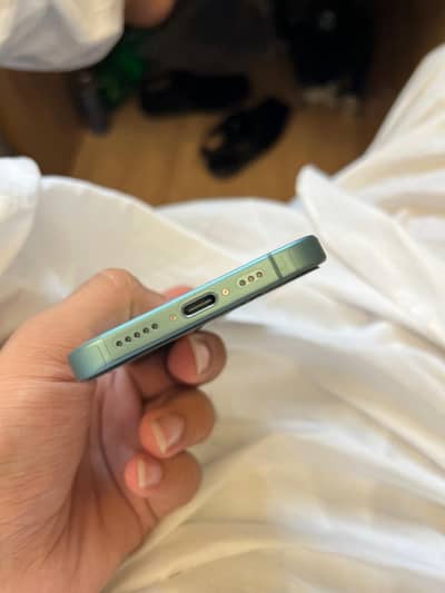 Apple iPhone 16 mdm