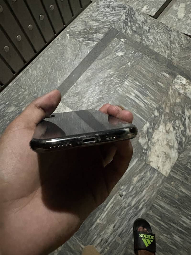 Apple iPhone X 1