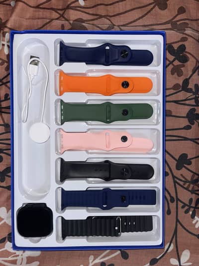 Winmax W623 Smart Watch with 7 Extra Straps