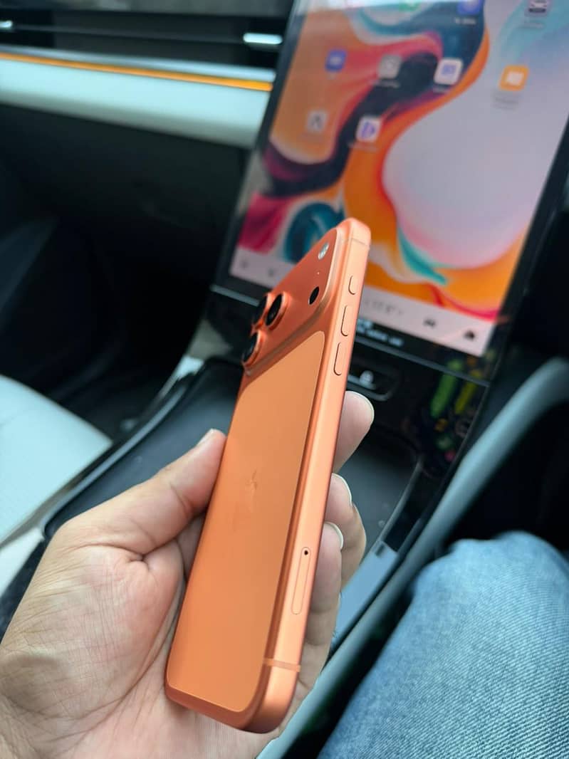 Apple iPhone 17 Pro Max 1