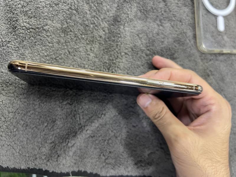 iPhone 11pro max 3