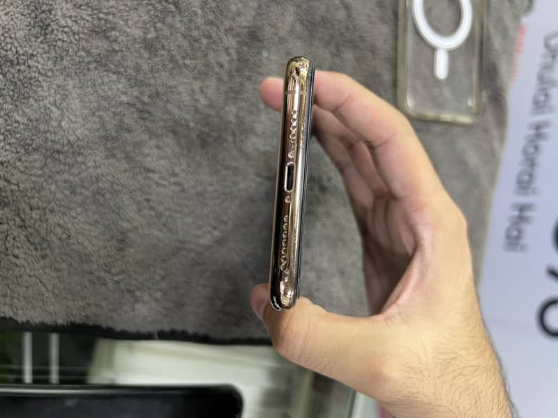 iPhone 11pro max 5