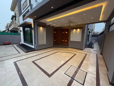Dha Phase 5 K Block 10 Marla House With Full Basement Solid Construction For Sale