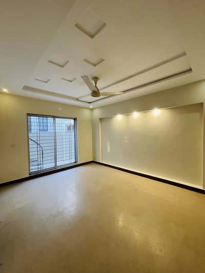 10 Marla House Slightly Use Hot Location In Dha Phase 5