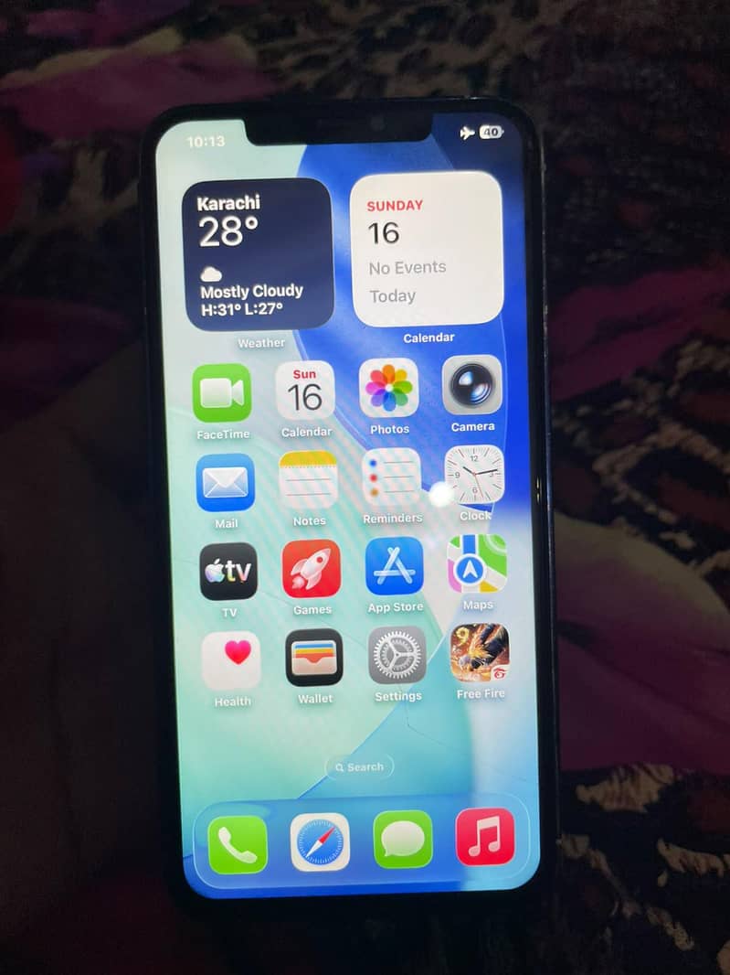 Apple iPhone 11 Pro Max 1