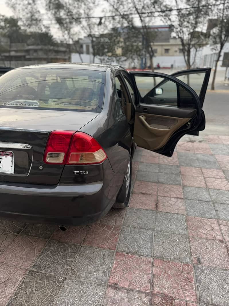 Civic Exi 2005 Model Automatic 5
