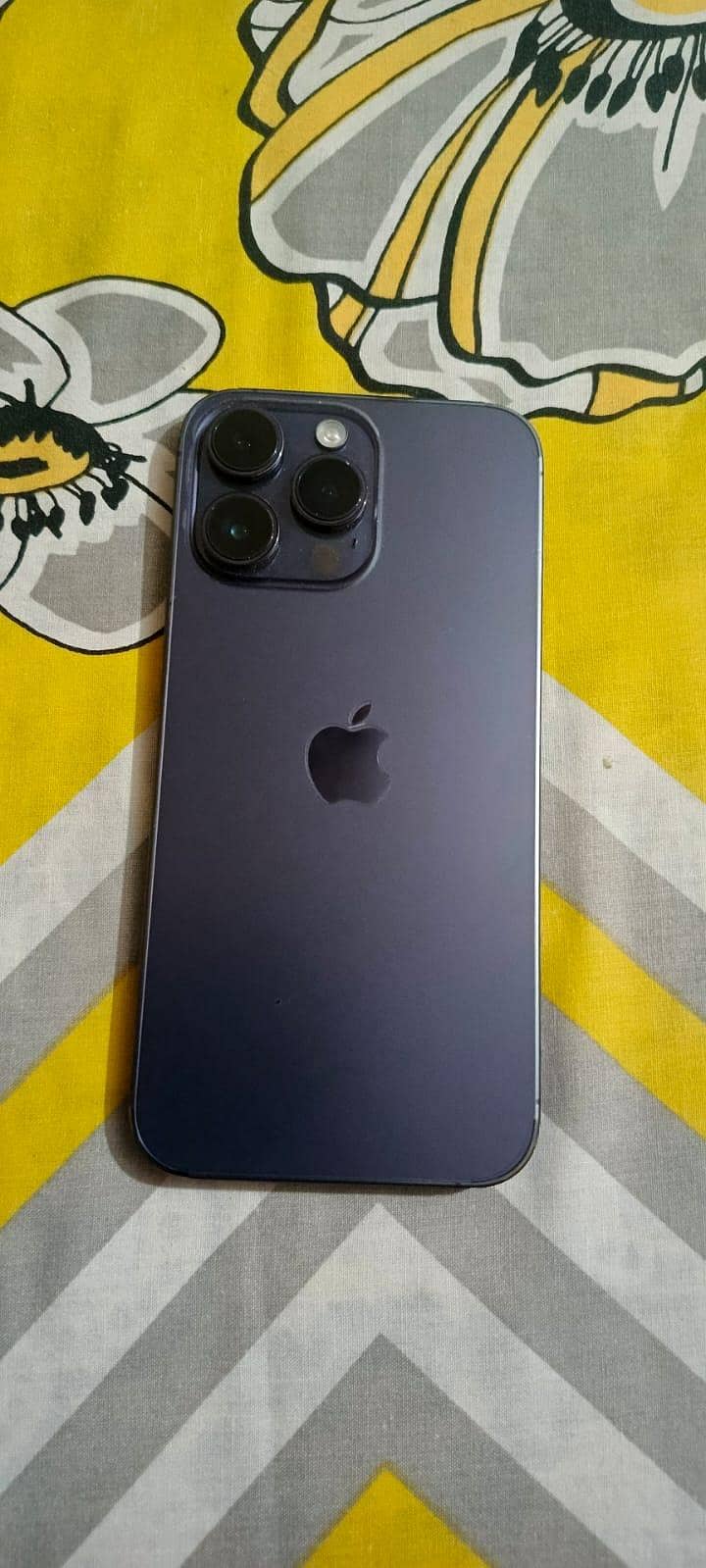 Apple iPhone 14 Pro Max 3
