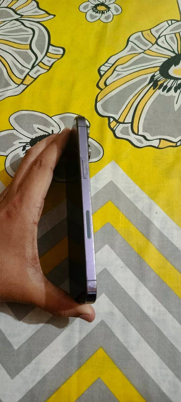 Apple iPhone 14 Pro Max 4