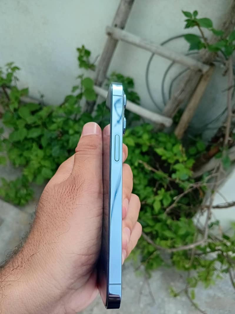 Apple iPhone 13 Pro 7