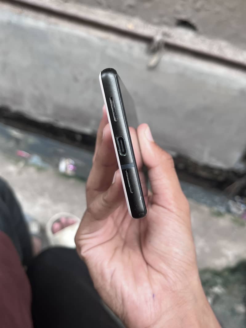 Google Pixel 6 3