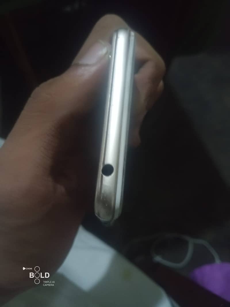 OPPO A37 1