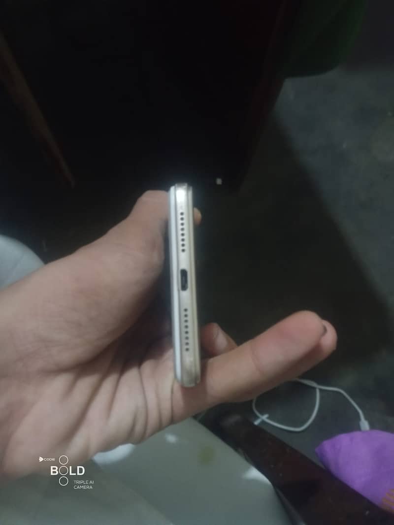 OPPO A37 3