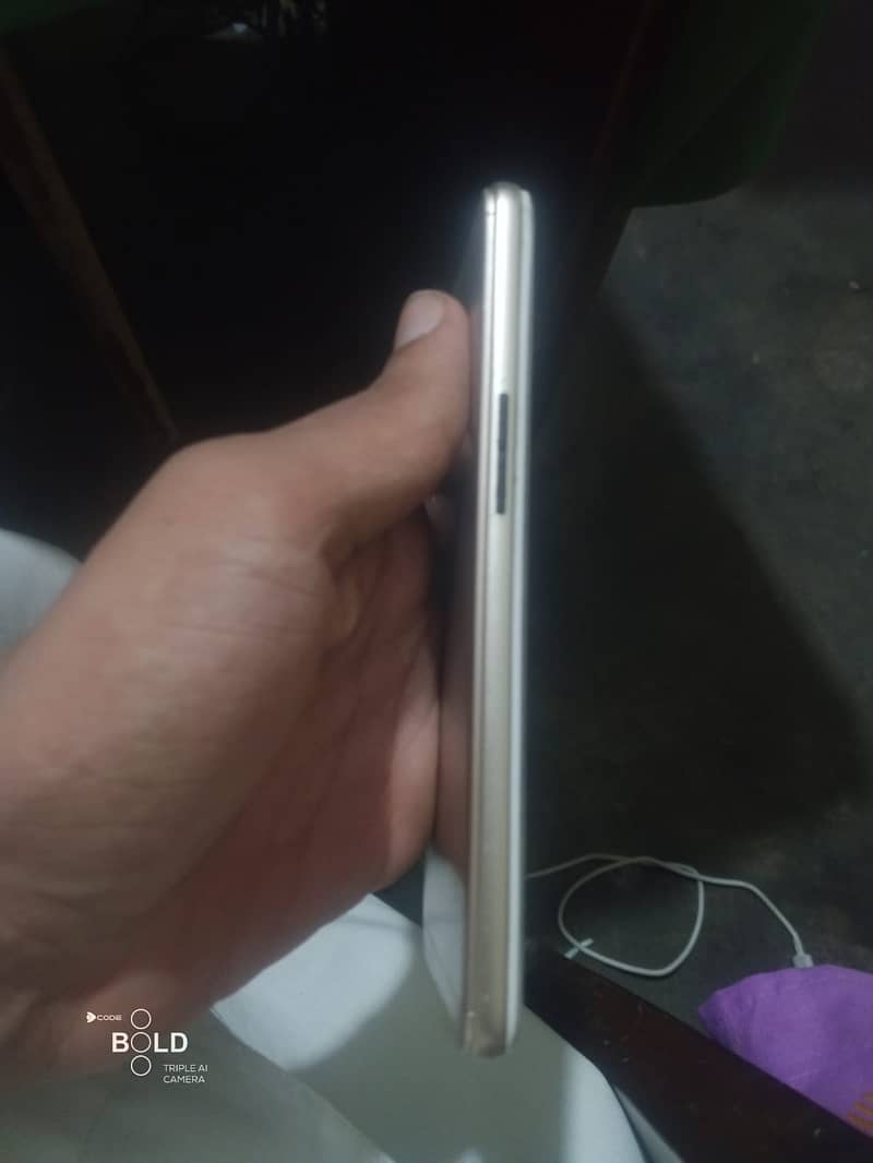 OPPO A37 4