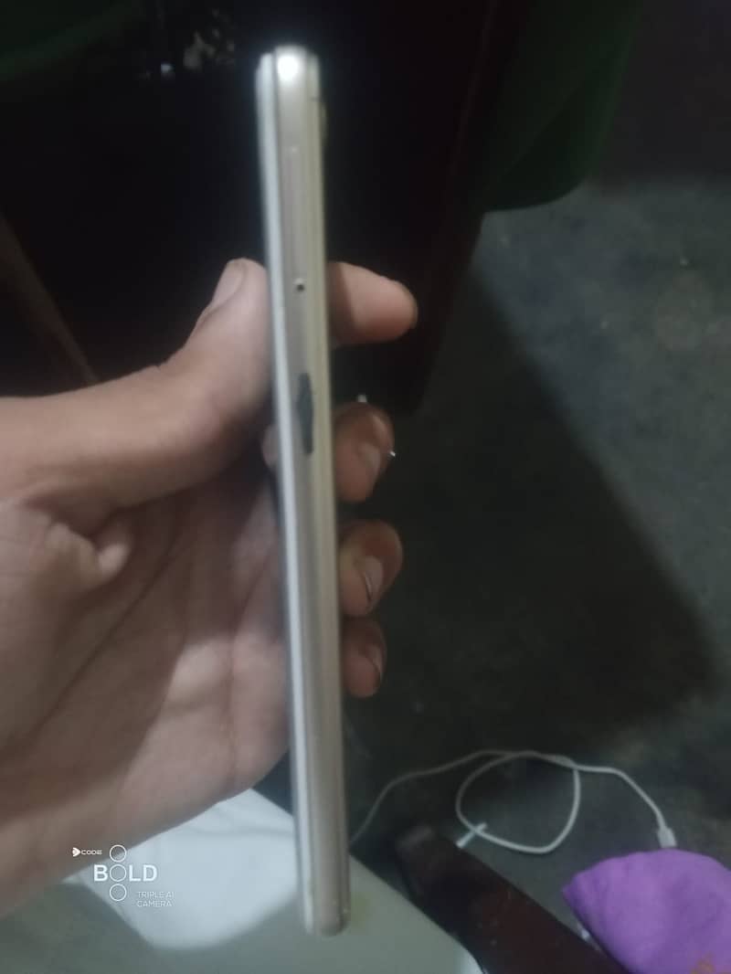 OPPO A37 5