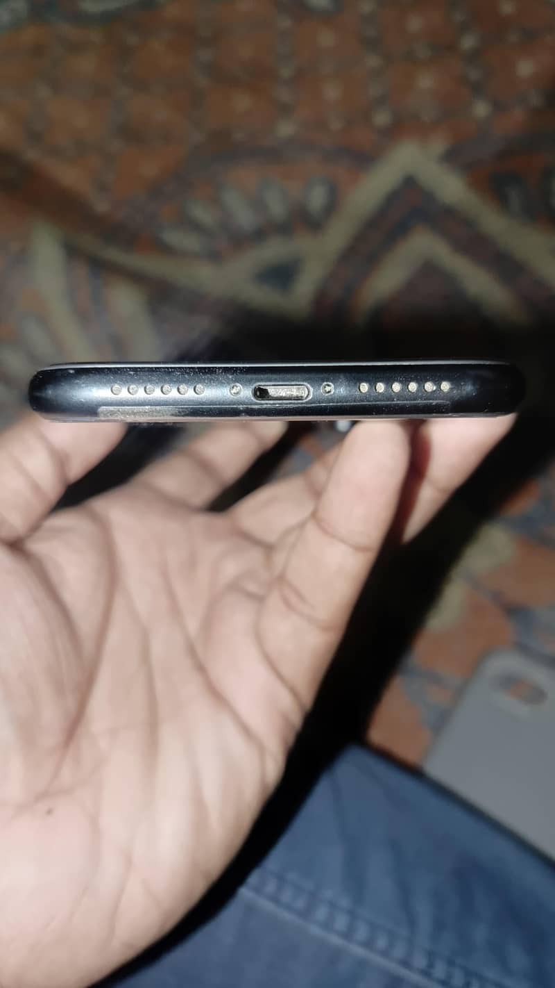 Apple iPhone XR 3