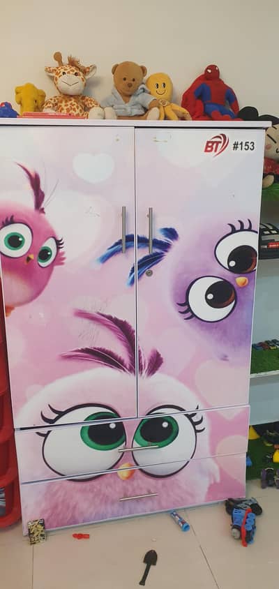 Kids wardrobe