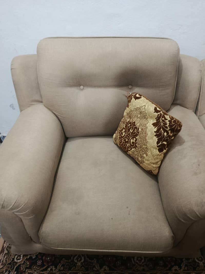 5 Seater sofa 4