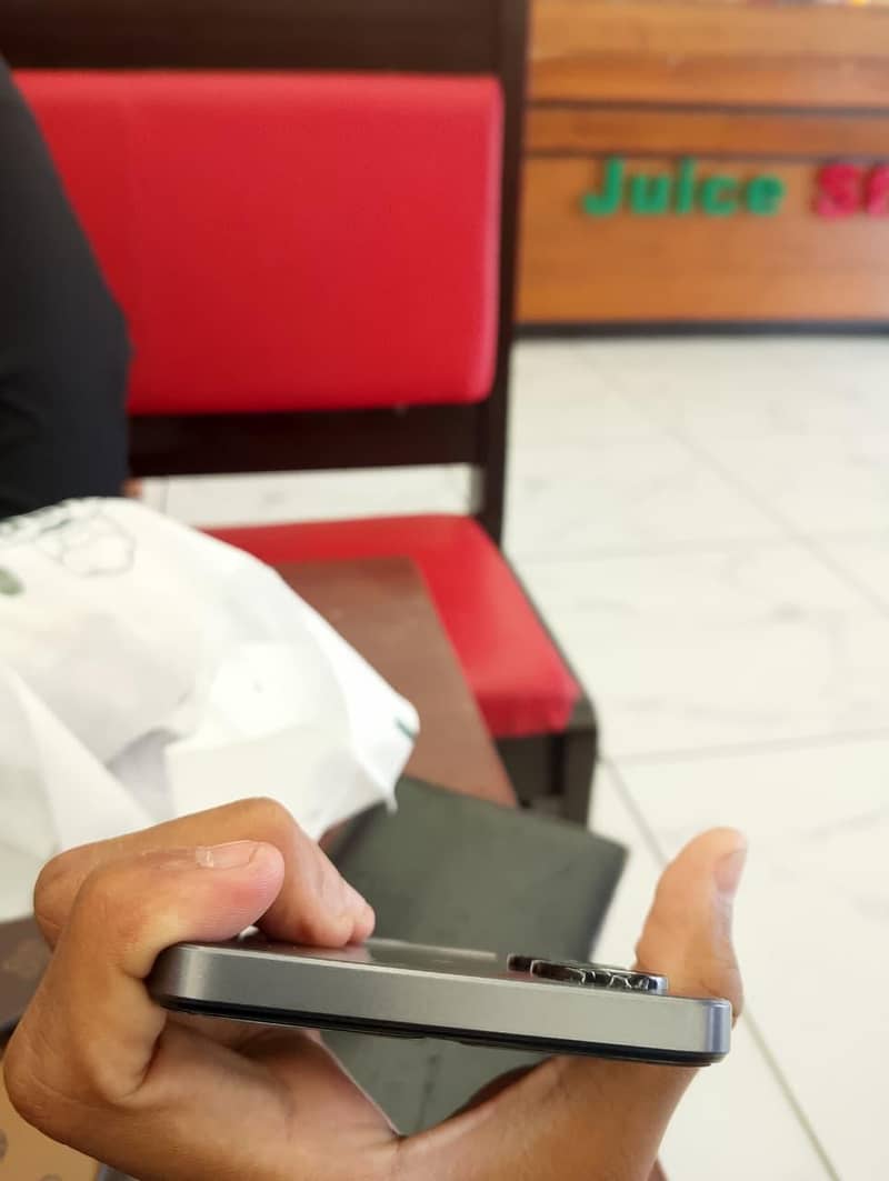 Realme Note 60x 4