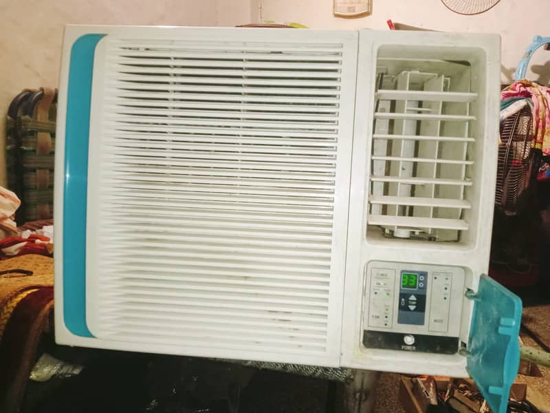 Window AC 0.75 ton 0