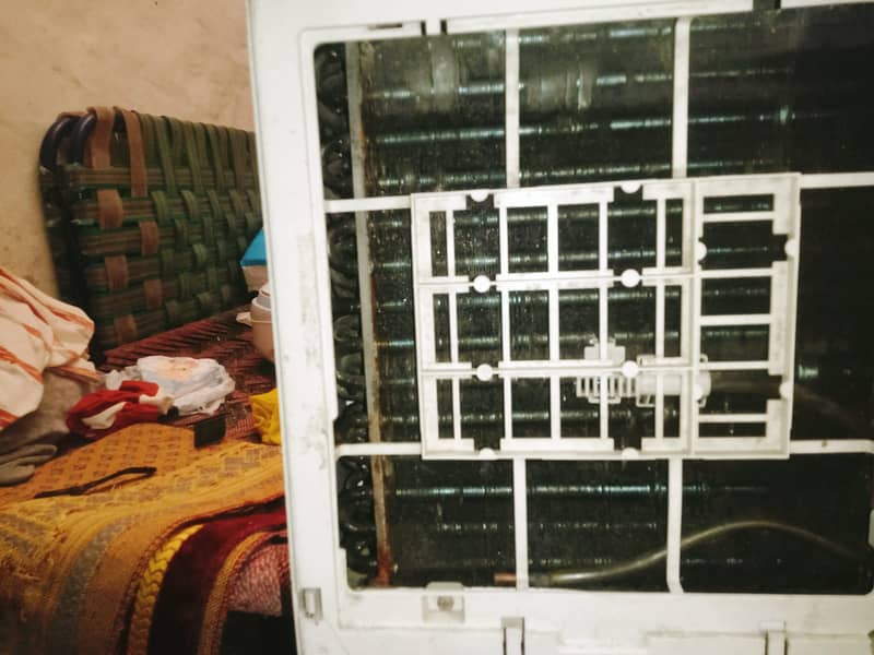 Window AC 0.75 ton 2