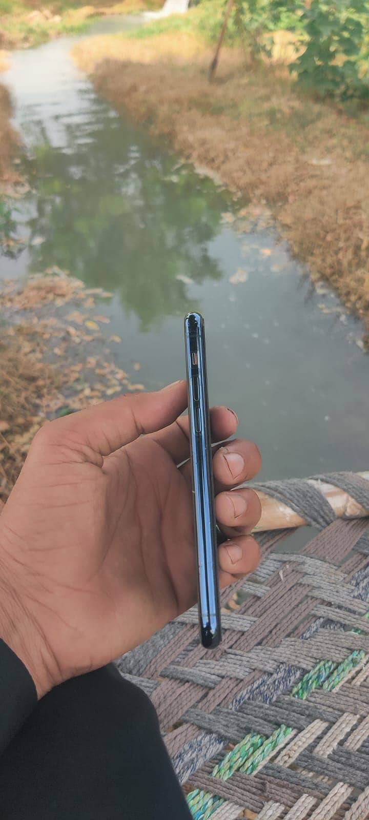 Apple iPhone 11 Pro 1