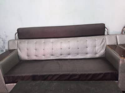 5 seater sofa set  used urgent  sale Sargodha