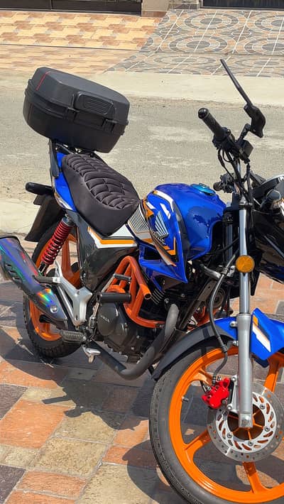 Honda CB 150F