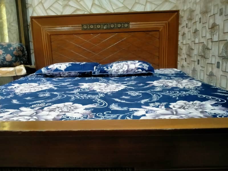 Double large bed 1