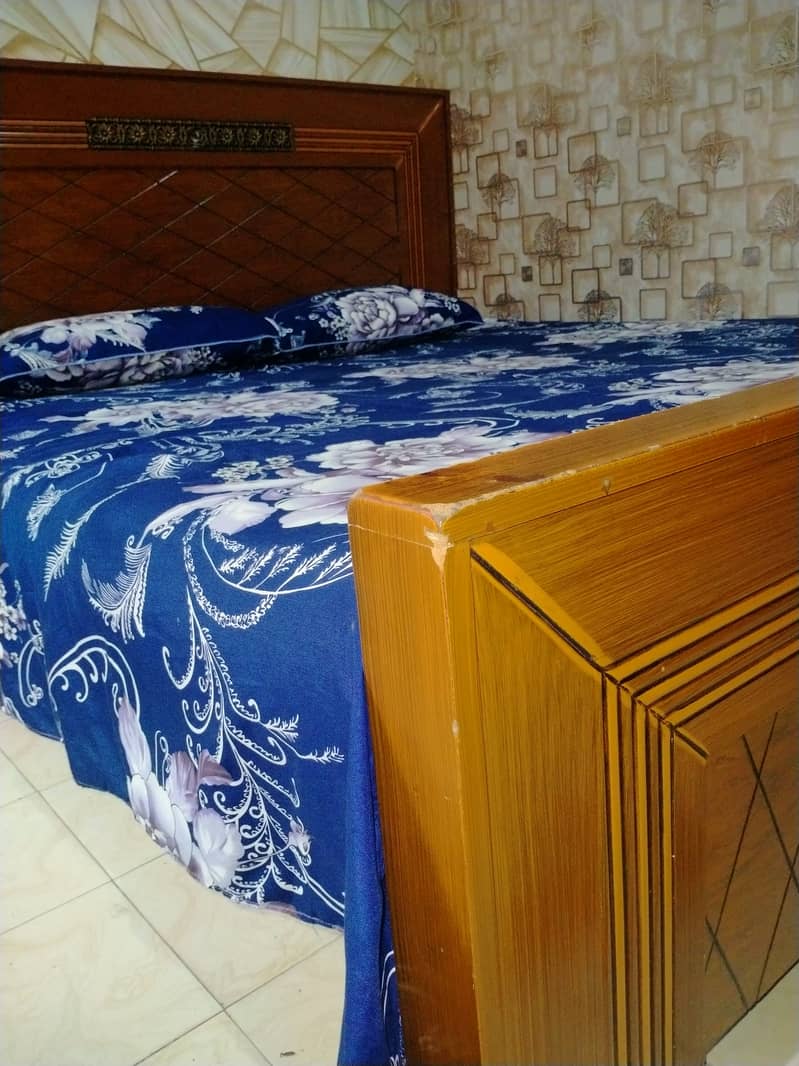 Double large bed 3
