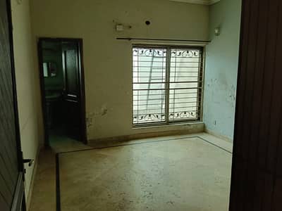 8 Marla Commercial Plaza Basement For Rent Paragon City