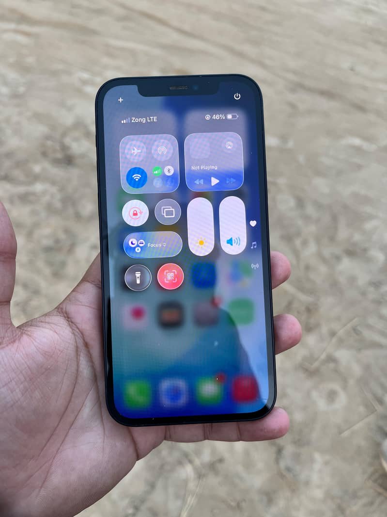 Apple iPhone 12 5