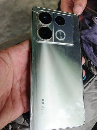 Infinix Note 40