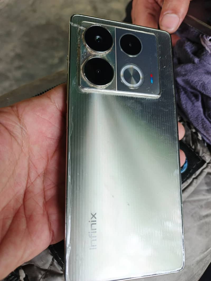 Infinix Note 40 0
