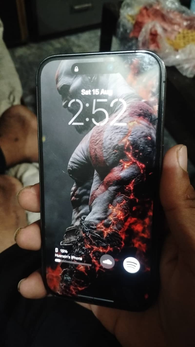 Apple iPhone 14 Pro 2