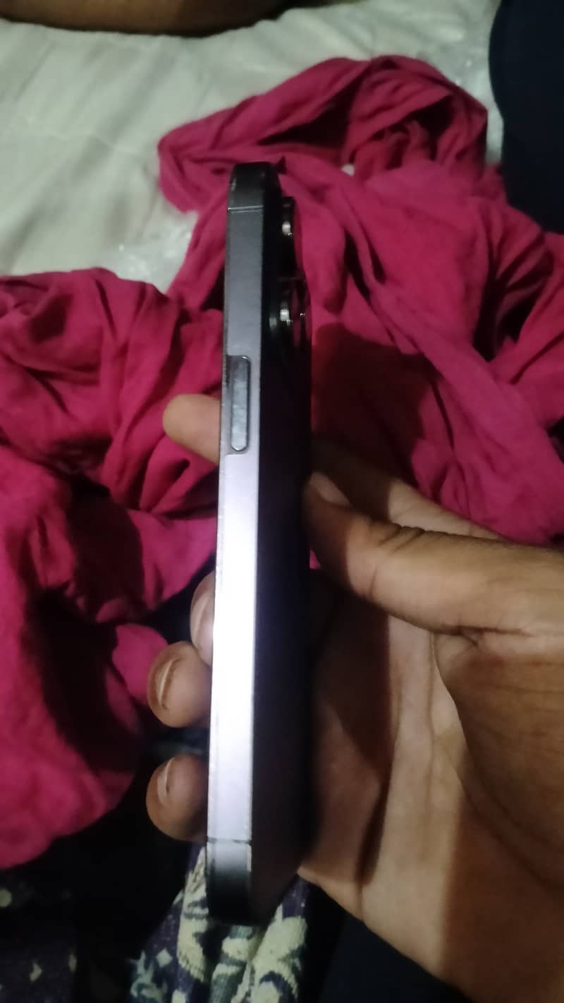 Apple iPhone 14 Pro 3