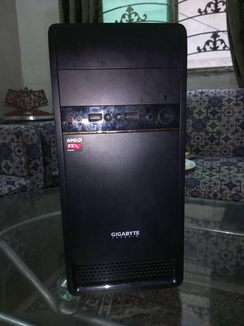  Gaming + Normal Use Desktop Tower PC 0
