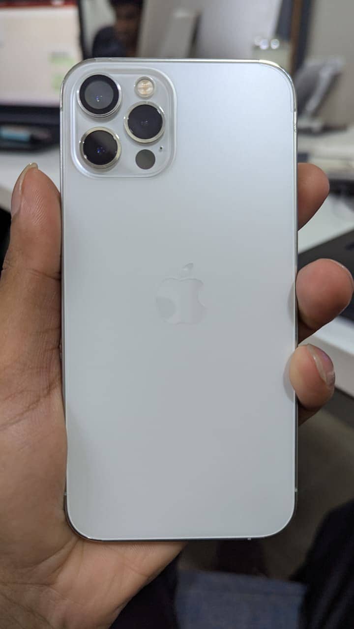 Apple iPhone 12 Pro 0